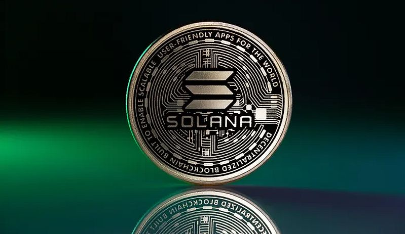 What is the Solana cryptocurrency in simple terms