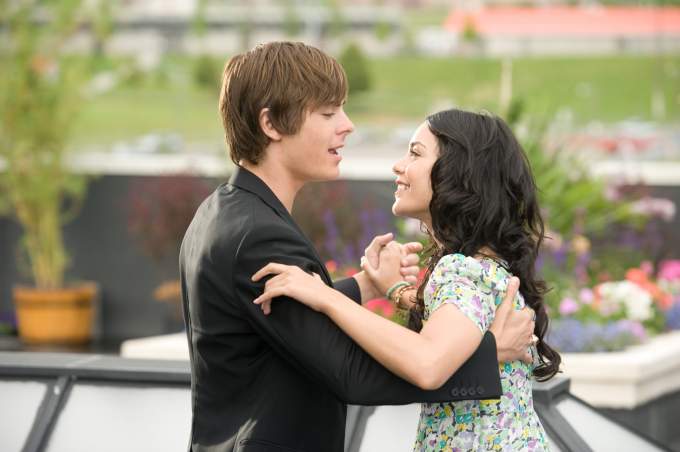 Why Did Vanessa Hudgens and Zac Efron Divorce