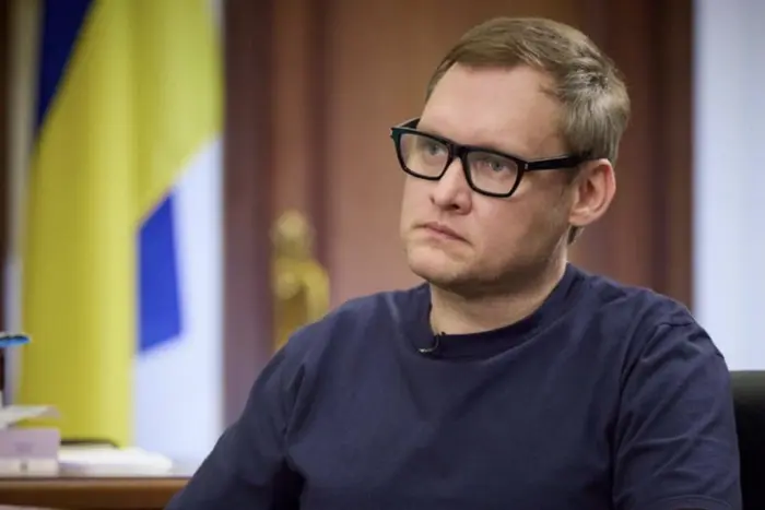 Продление военного состояния Радой, новые подозрения экс-заместителю Ермака