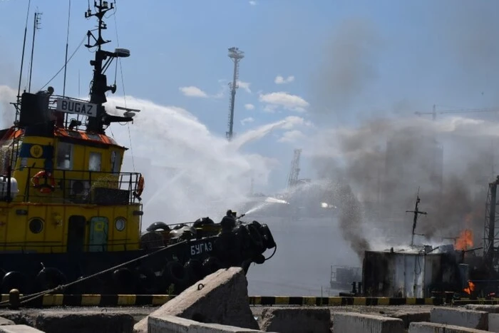 Russland hat Odessa mit einer ballistischen Rakete angegriffen: Ein ausländisches Schiff wurde beschädigt