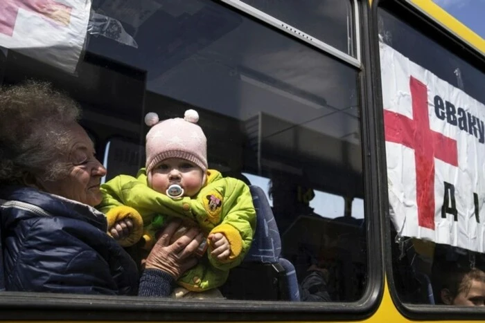 Evacuation of residents from settlements in the Sumy region