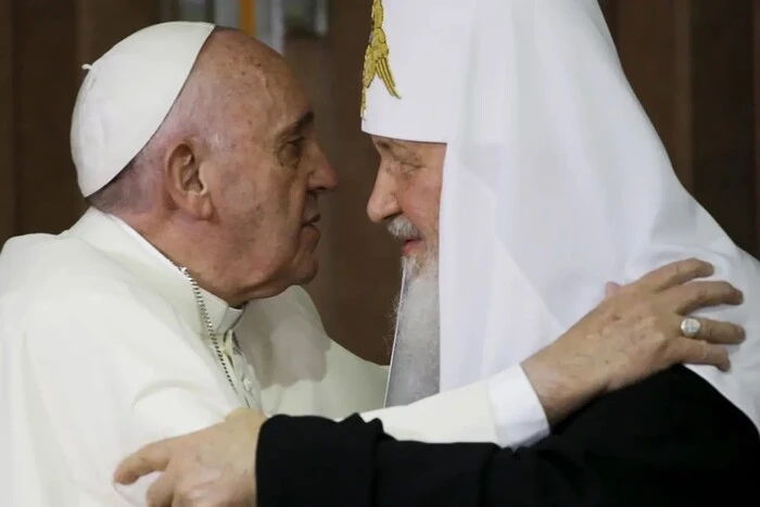 Der römisch-katholische Bischof hat die Tat von Papst Franziskus genannt, die eindeutig zeigt, dass er auf der Seite der Ukraine steht