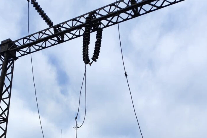 In zwei Tagen haben die Energietechniker die Wohnungen von 17.000 Familien nach den Angriffen wieder mit Strom versorgt – DTEK