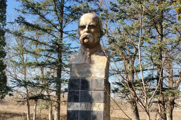 In der Region Vinnytsia haben die Einheimischen Lenin in Schewtschenko verwandelt (Foto)