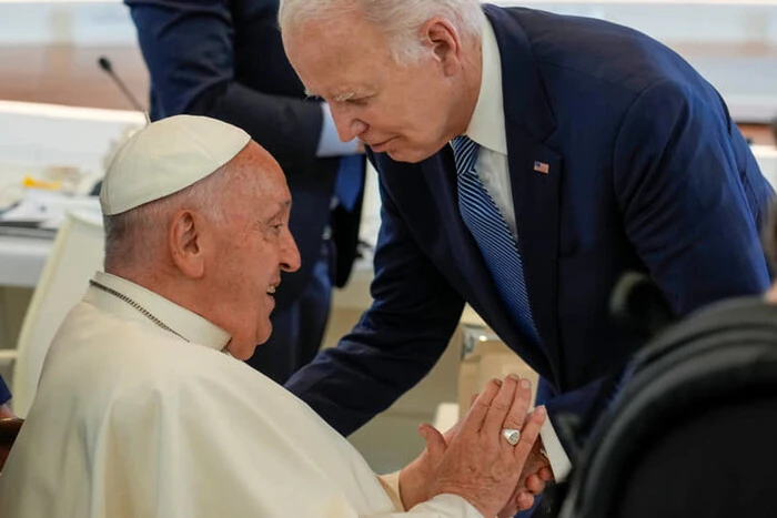Były prezydent USA Joe Biden weźmie udział w pogrzebie papieża Franciszka