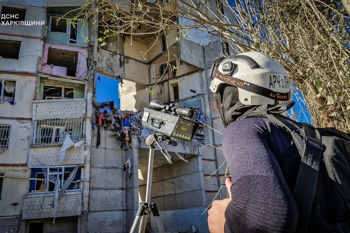 Destruction of a high-rise building after bombing in Kharkiv