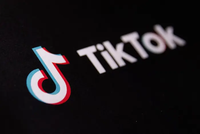 Логотип TikTok перечеркнутый запретом