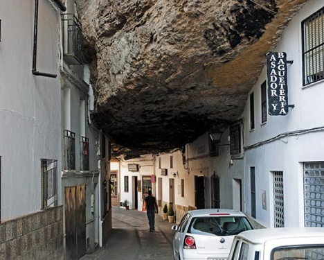 Picturesque cliffs of Spain - fairy-tale decorations