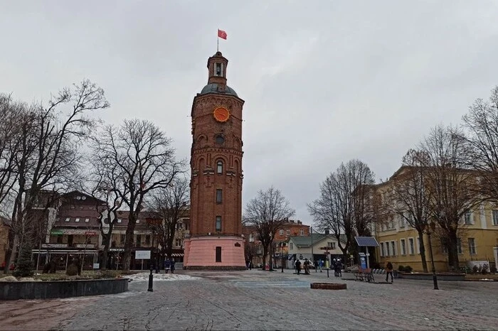 Пассажиры бульвара на зимнем ярмарке