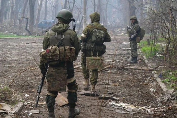 Border guards moving near the Ukrainian-Russian border