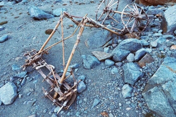 Mysterious transport tool under the glacier