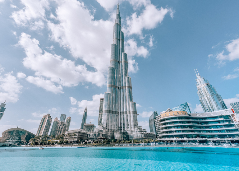 Burj Khalifa - ile pięter ma najwyższy budynek na świecie?