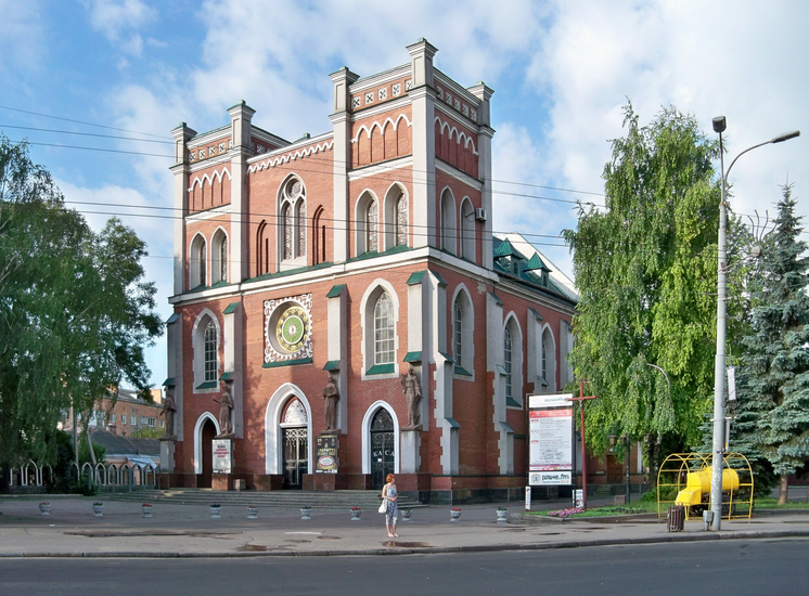 Die besten interessanten Sehenswürdigkeiten der Stadt Rivne