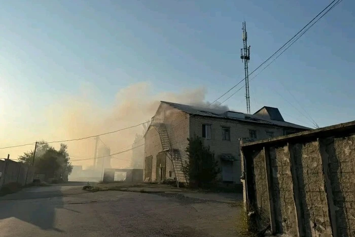 Besatzer haben die Gemeinde Slawjansk mit Splitterbomben beschossen