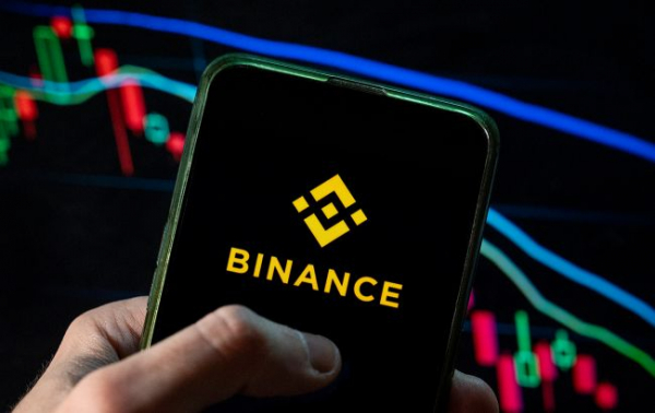 Giełda kryptowalut Binance zakazała Rosjanom przelewania pieniędzy na gotówkę za pośrednictwem dowolnych banków