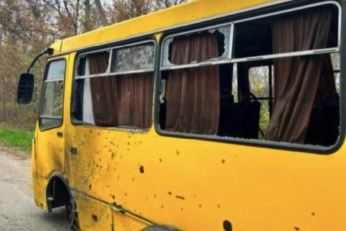 Attack of the occupants on a minibus in Kherson