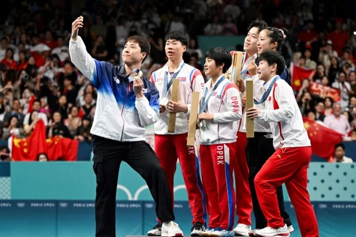 Nordkorea bereitet Strafen für Sportler vor, die Selfies mit Vertretern aus Südkorea machen