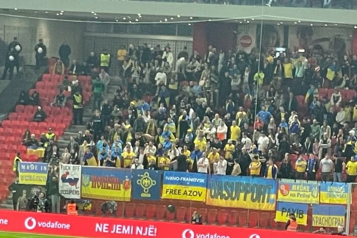 Serbia złożyła skargę do UEFA na Ukrainę za banner z napisem „Do diabła, okupanci”