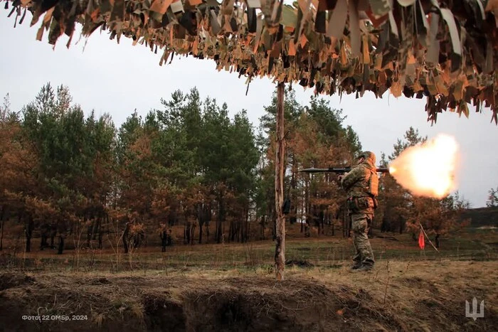 Боевой вертолет службы безопасности