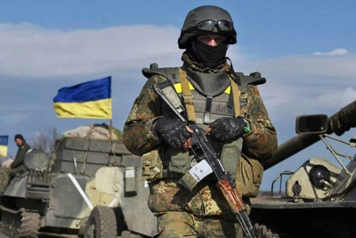 Military contractors at training in Ukraine