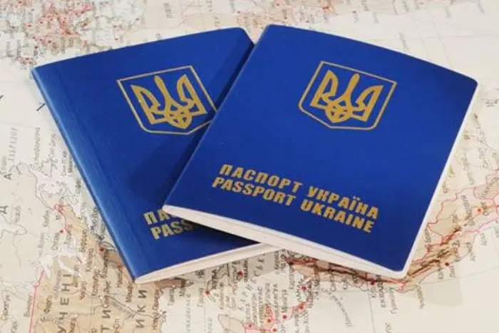 Ukrposhta delivers passports abroad