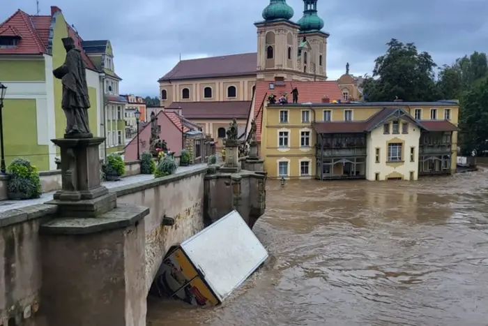 Naukowcy odkryli przyczynę śmiertelnych powodzi w Europie