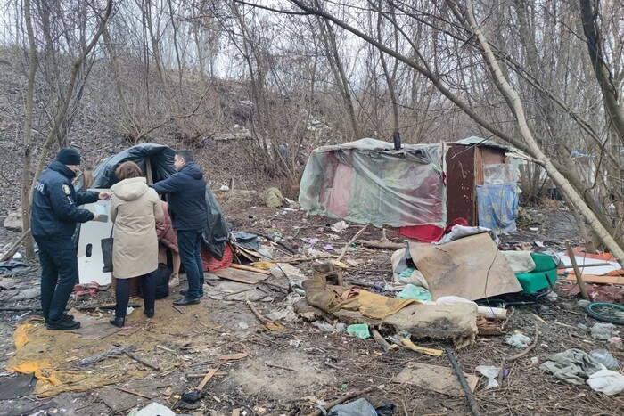 Makeshift shelter in Ternopil where a family with five children lives