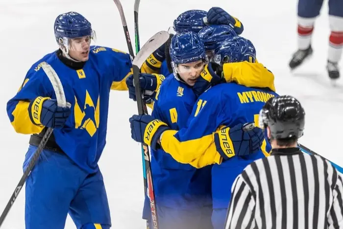 Сборная Украины U-20 празднует победу