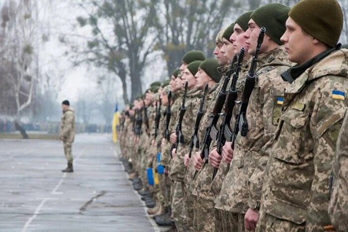 Студенты, отчисленные из вузов за отказ проходить военную подготовку