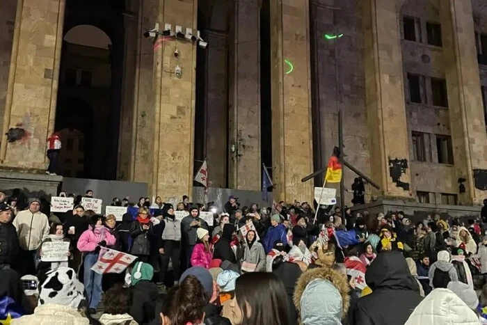 Proteste in Georgien dauern an, Spezialkräfte mobilisiert