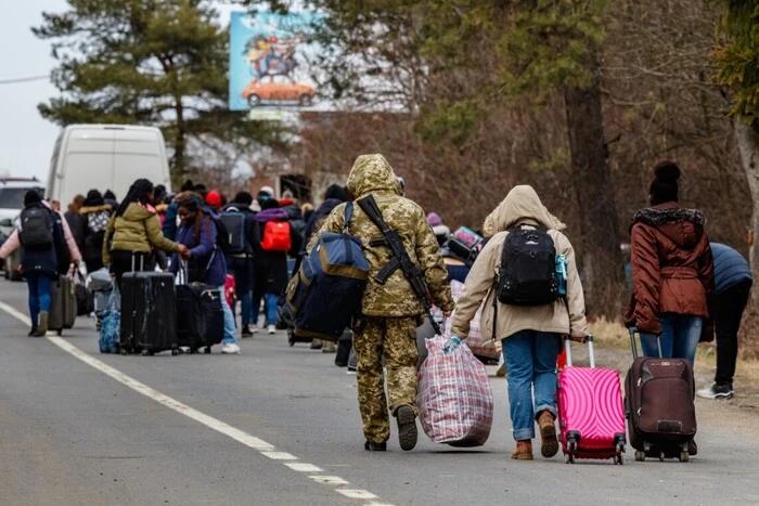 Czy Ukrainie będą wydaleni obywatele w wieku poborowym z UE: wyjaśnienie komisarza europejskiego