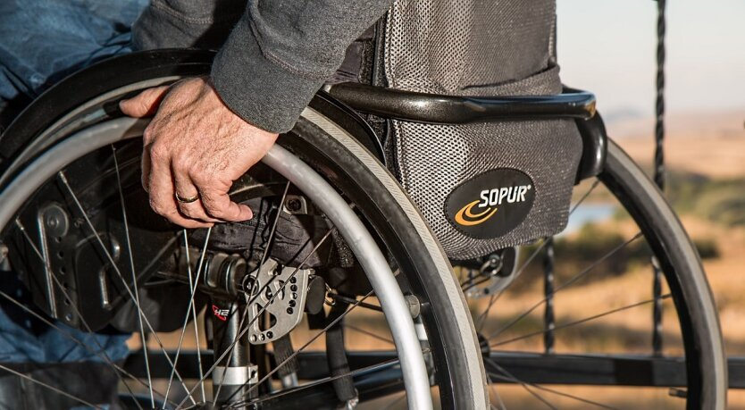 Ukrainians with disabilities receive additional payments