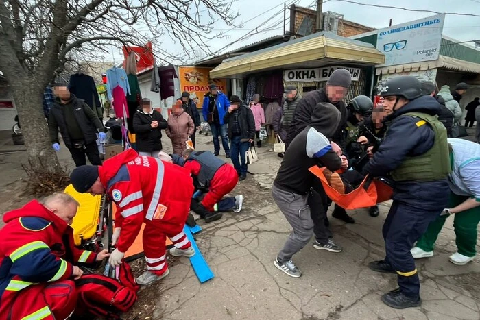 Russland griff den Markt in Nikopol an: Es gibt Verletzte, vier von ihnen sind in der Intensivstation