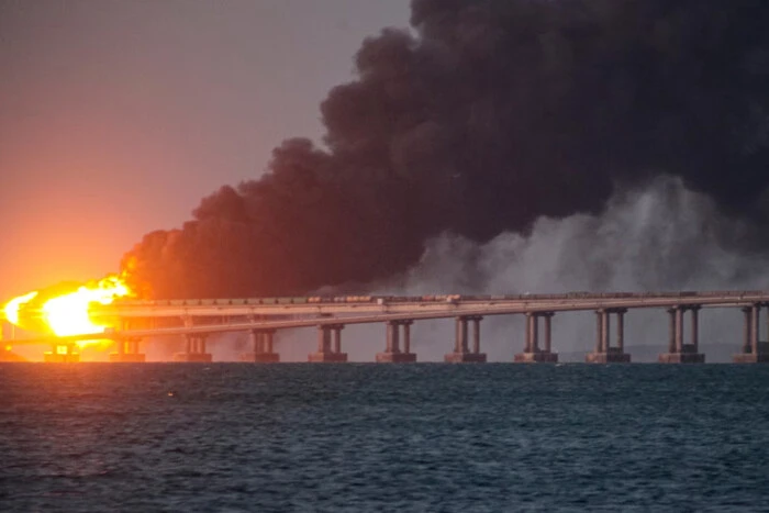 Russland verlegt Luftverteidigungssysteme zum Krim-Brücke: Worauf bereiten sich die Besatzer vor