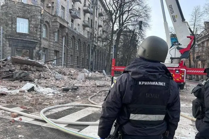 W Kijowie płonął dach jednego z budynków NBP w wyniku spadku fragmentów szahida