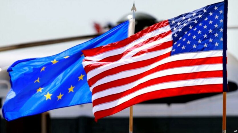 EU and US logos with Ukrainian flag