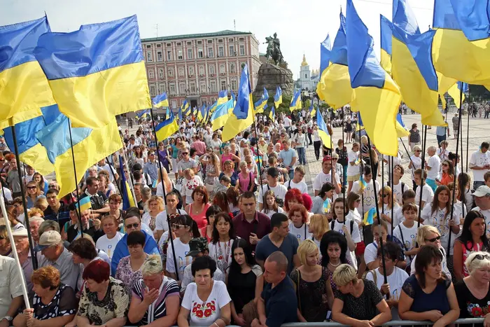 Survey: Ukrainians ready to immigrate to the US or EU