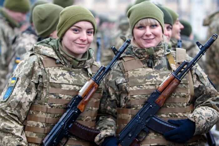 Ukrainian women protesting outside the Verkhovna Rada