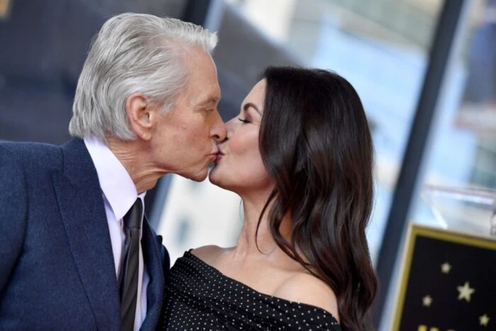 Hollywood-Schauspieler Catherine Zeta-Jones und Michael Douglas feiern zwei Jubiläen an einem Tag