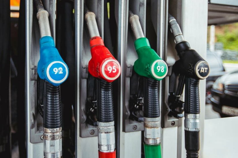 Gas stations, prices, experts