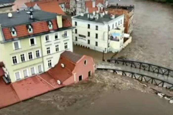 Затоплені будинки Європи