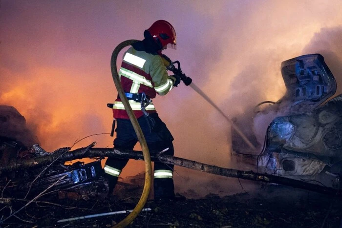 Die Russen haben Zaporizhzhia und die Region angegriffen: Es gibt Zerstörungen