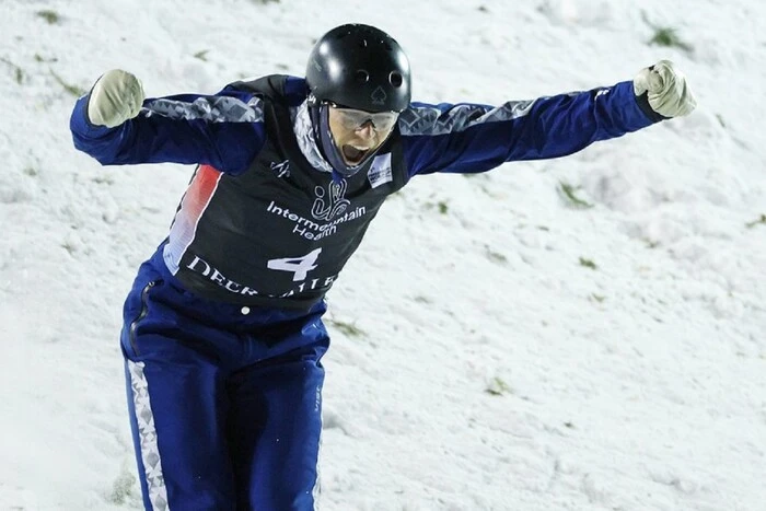 Kotowsky gewann Silber im Weltcup der Freestyle-Skiing