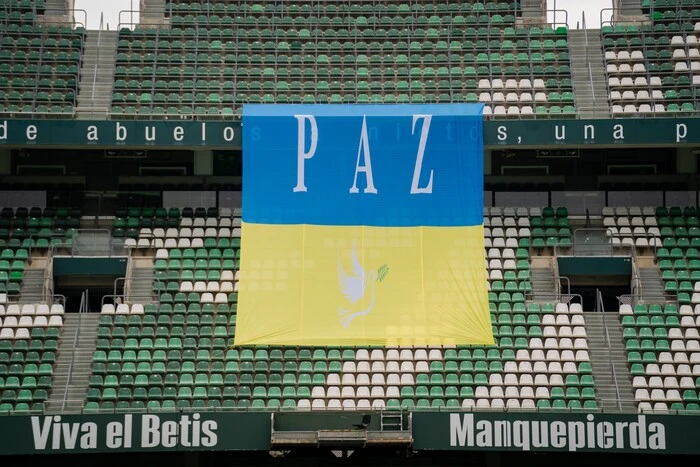 Spanish club honors Ukrainians before the match