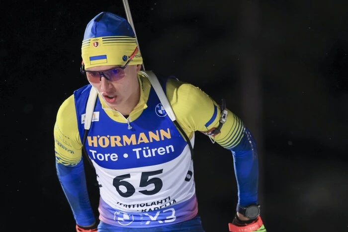 Der Ukrainer Mandzin strebt den Titel des besten Biathleten des ersten Weltcup-Wettkampfs an