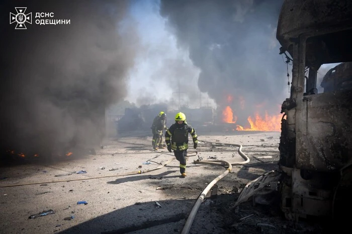 Russland führt massive Schläge aus: Rettungskräfte beenden Arbeiten an allen Standorten