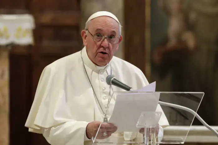 Pope with the book «Hope»