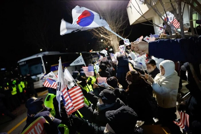 Supporters of the South Korean president dealt a blow to the court