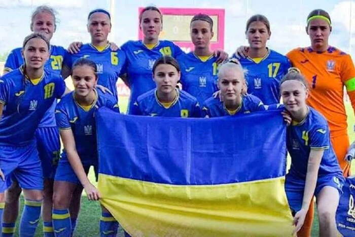 Emotional joy of the players of the Ukrainian U-17 national team after the victory