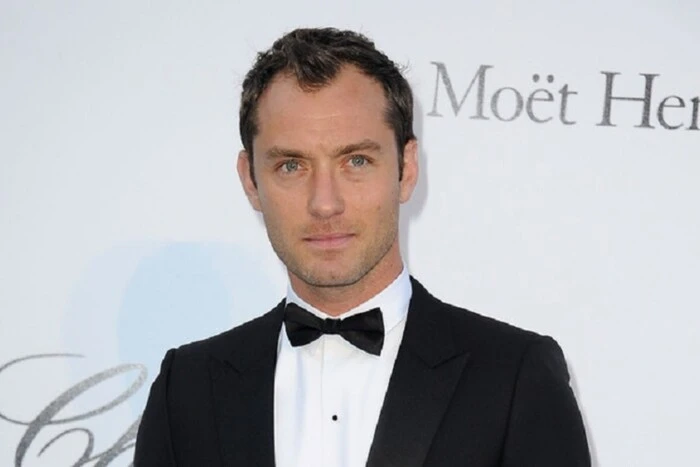 Actor Jude Law as Putin